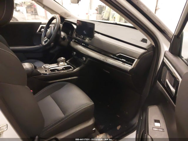 2025 MITSUBISHI OUTLANDER JA4J4UA84SZ018661 Photo 4
