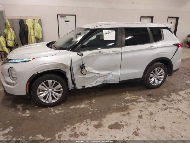 2025 MITSUBISHI OUTLANDER JA4J4UA84SZ018661 Photo 5