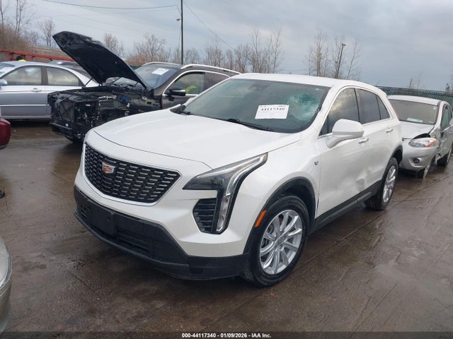 2023 CADILLAC XT4 1GYAZAR40PF105984 Photo 1