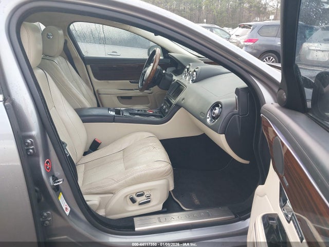 2013 JAGUAR XJ SAJWA2GBXDLV40309 Photo 4