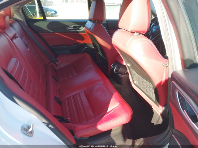 Alfa Romeo Giulia Ti Rwd 2017 ZARFAECN8H7558330 Image 8