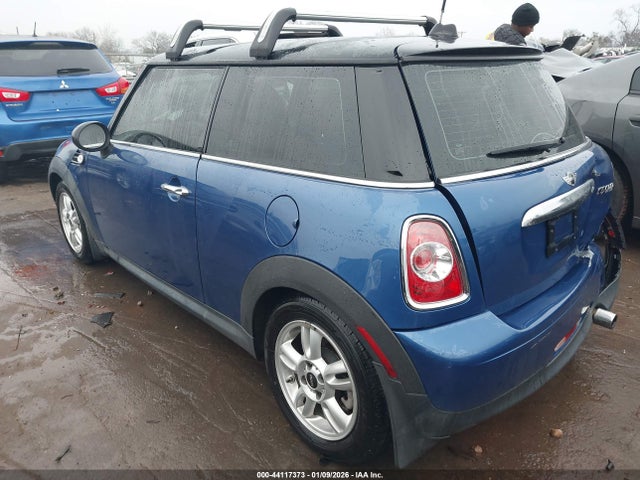 2013 MINI HARDTOP WMWSU3C51DT370333 Photo 2