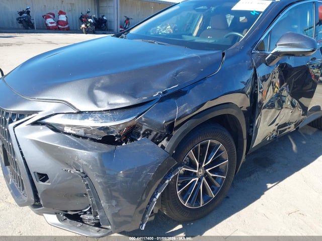 2T2GKCEZ0SC042142 Lexus Nx 350h Premium