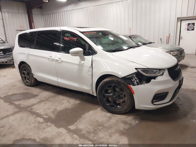 2022 CHRYSLER PACIFICA HYBRID 2C4RC1S73NR165035