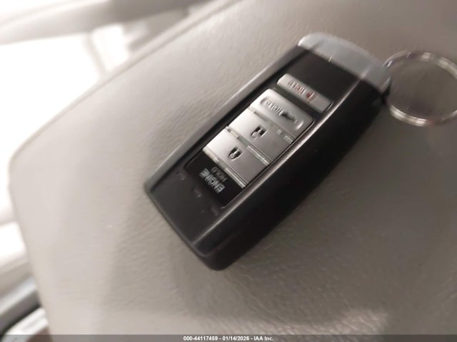 2017 ACURA MDX 5J8YD4H56HL000353 Photo 10