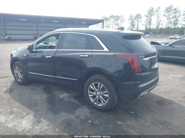 2020 CADILLAC XT5 1GYKNCRS4LZ235835 Photo 2