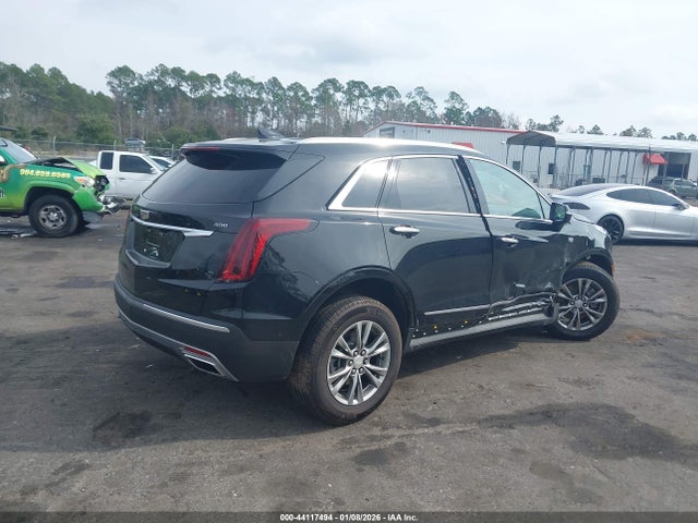 2020 CADILLAC XT5 1GYKNCRS4LZ235835 Photo 3