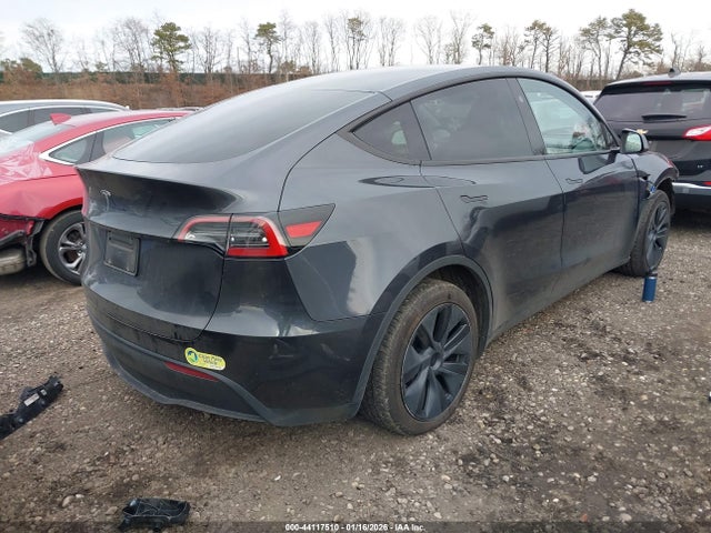 7SAYGDED6SF243935 Tesla Model Y Long Range Dual Motor Rear-wheel Drive