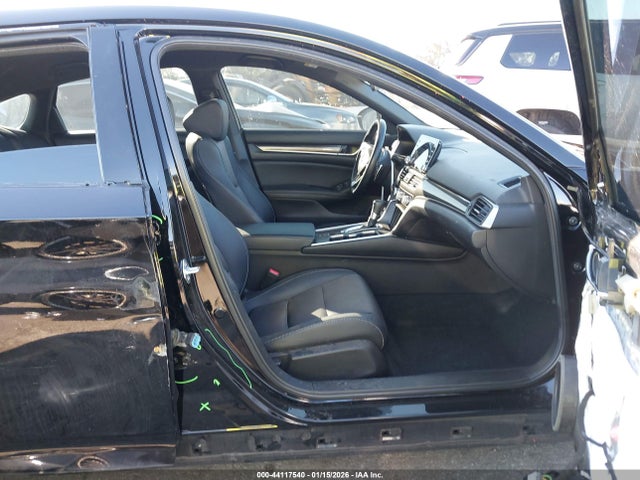 1HGCV1F3XNA065818 Honda Accord Sport