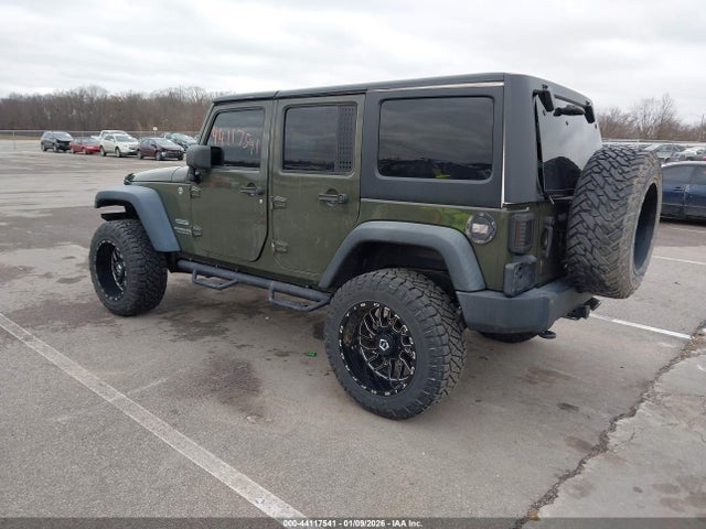 1C4HJWDG5FL761530 Jeep Wrangler Unlimited Sport