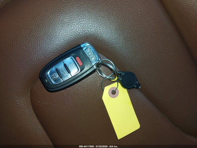 2010 AUDI A5 WAULFAFH3AN023868 Photo 10