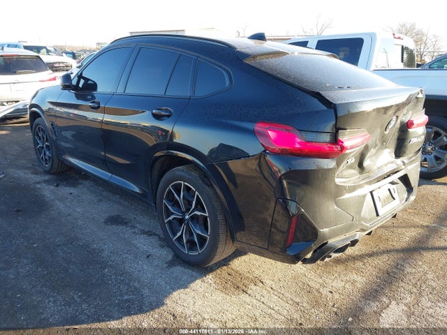 2023 BMW X4 5UX43DT08P9T04127 Photo 2