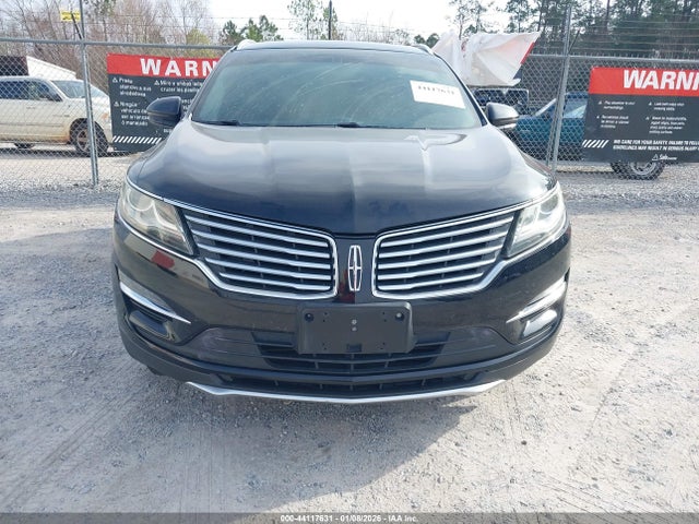 2017 Lincoln Mkc Reserve მანქანა იყიდება აუქციონზე, vin: 5LMCJ3D95HUL08170, აუქციონის ნომერი: 44117631