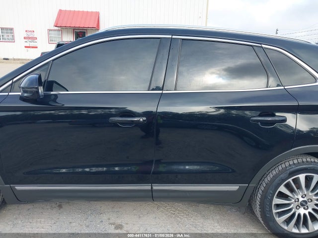 2017 Lincoln Mkc Reserve მანქანა იყიდება აუქციონზე, vin: 5LMCJ3D95HUL08170, აუქციონის ნომერი: 44117631