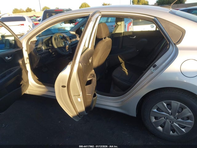 3KPA24AB5JE049998 KIA RIO S