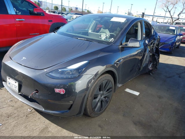 2024 TESLA MODEL Y 7SAYGDEE9RF114574 Photo 1