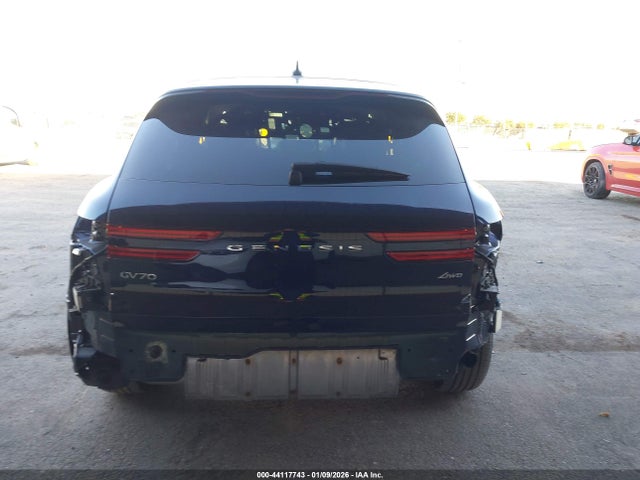 KMUMADTB7PU139058 Genesis Gv70 2.5t Awd