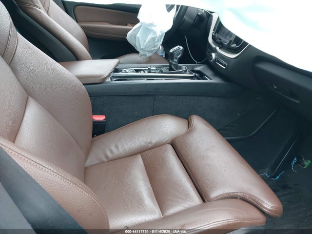 2020 VOLVO XC60 YV4102RL9L1559751 Photo 4