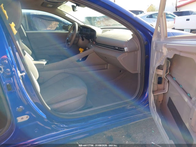 KMHLS4DGXSU908419 Hyundai Elantra Sel Convenience