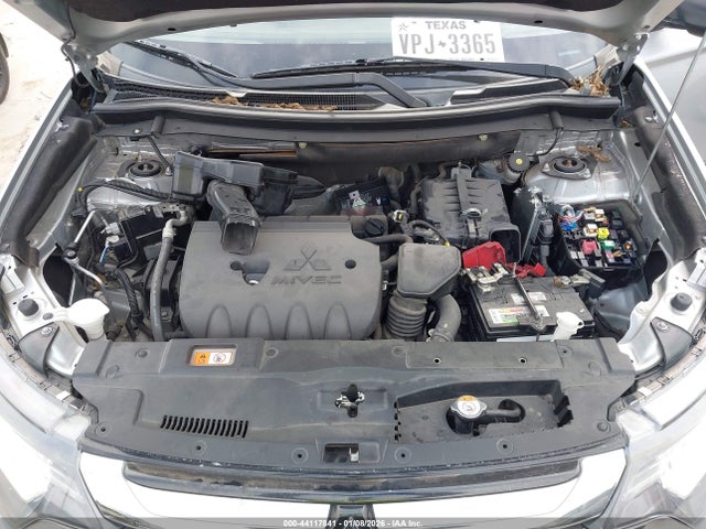2018 MITSUBISHI OUTLANDER JA4AD2A31JZ071518 Photo 9