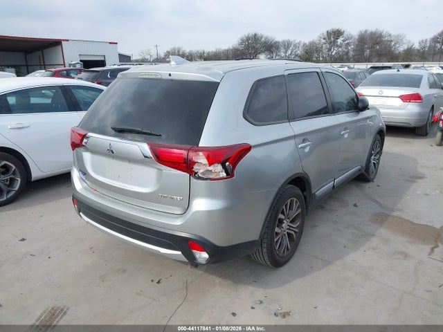 2018 MITSUBISHI OUTLANDER JA4AD2A31JZ071518 Photo 3