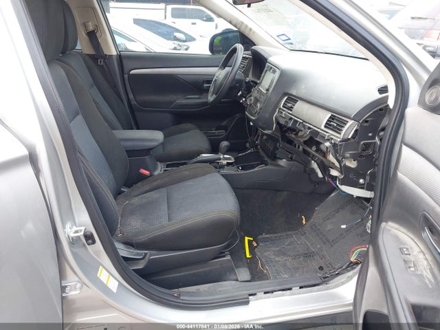 2018 MITSUBISHI OUTLANDER JA4AD2A31JZ071518 Photo 4