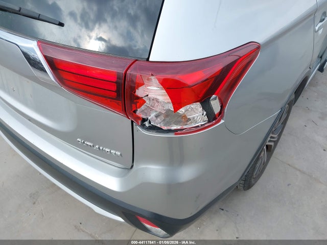 2018 MITSUBISHI OUTLANDER JA4AD2A31JZ071518 Photo 5