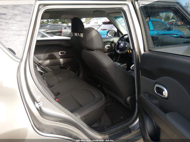 44117879 :رقم المزاد ، KNDJP3A53K7651001 vin ، 2019 Kia Soul + مزاد بيع