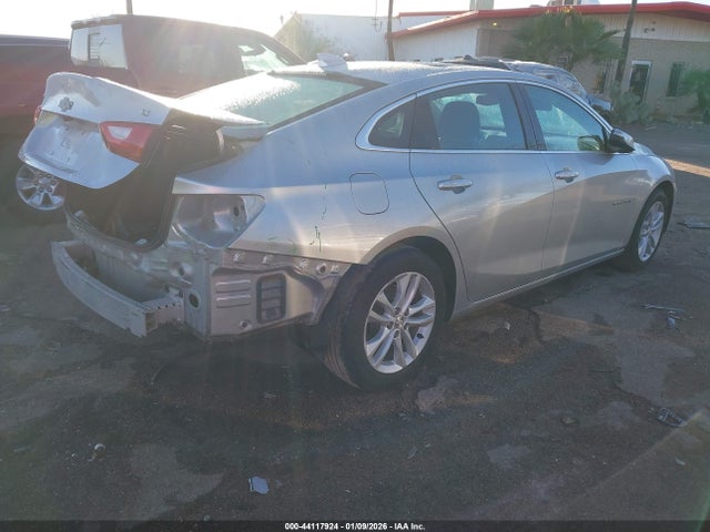 Chevrolet MALIBU LT 2018 1G1ZD5ST5JF121646 Image 4
