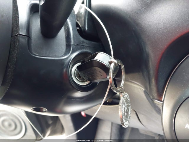 2017 FIAT 500E 3C3CFFGE1HT547880 Photo 10