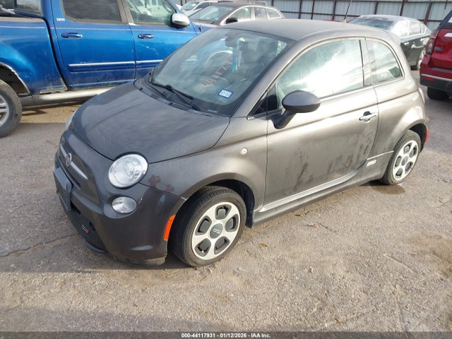 2017 FIAT 500E 3C3CFFGE1HT547880 Photo 1