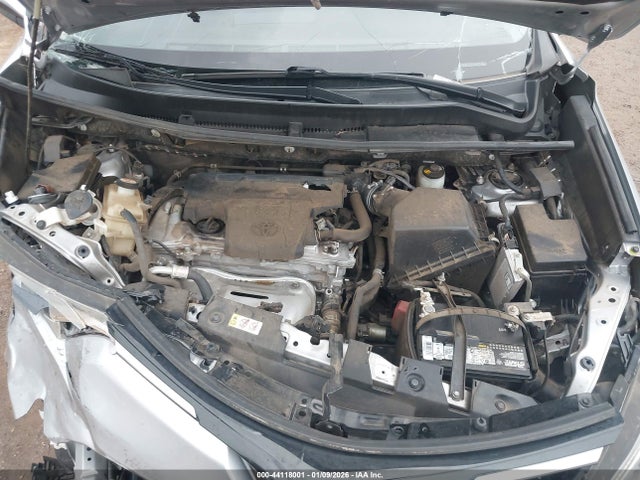 JTMWFREV8JJ204056 Toyota Rav4 Xle