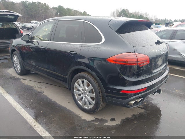 2015 PORSCHE CAYENNE WP1AB2A26FLA56184 Photo 2