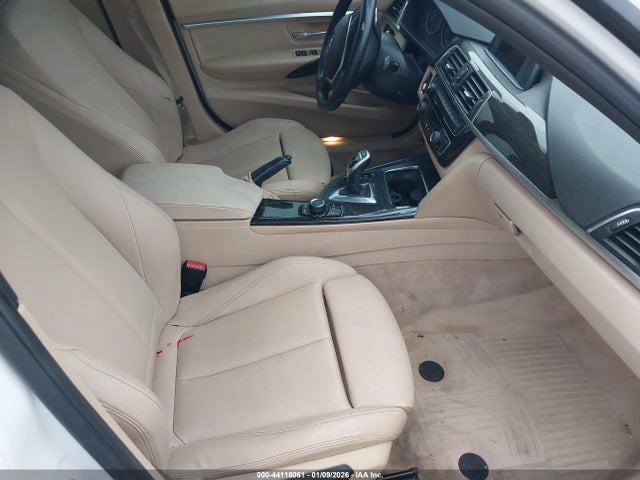 2016 Bmw 328i მანქანა იყიდება აუქციონზე, vin: WBA8E9G54GNT83882, აუქციონის ნომერი: 44118061