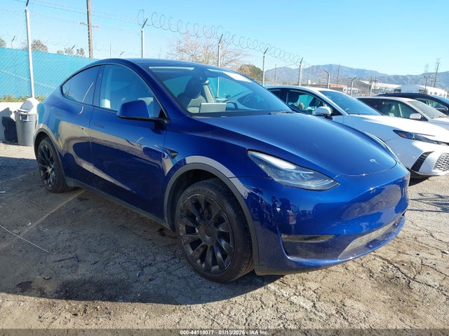 2023 TESLA MODEL Y 7SAYGDEE9PA184554 Photo 0