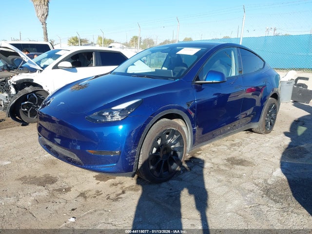 2023 TESLA MODEL Y 7SAYGDEE9PA184554 Photo 1
