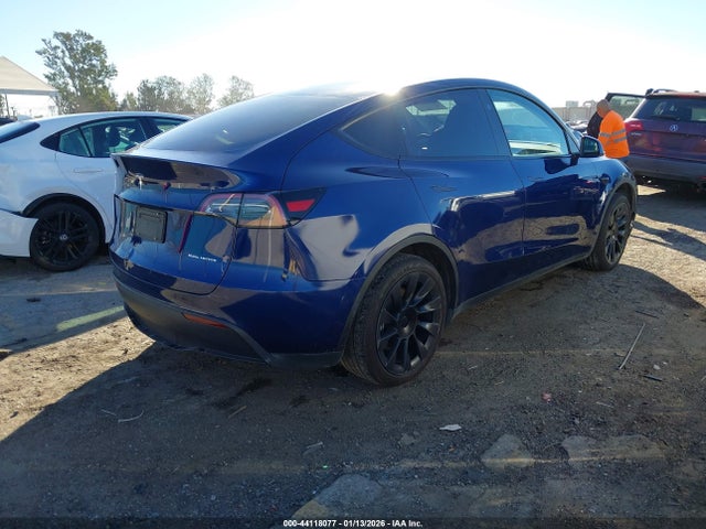 2023 TESLA MODEL Y 7SAYGDEE9PA184554 Photo 3