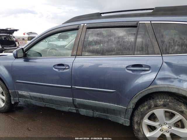 4S4BRCCC2E3310397 Subaru Outback 2.5i Premium
