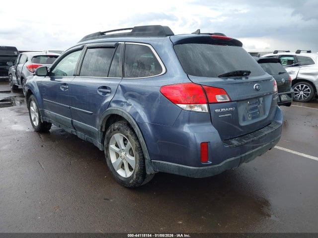 4S4BRCCC2E3310397 Subaru Outback 2.5i Premium