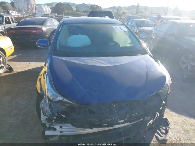 JTDKARFU5J3066001 Toyota Prius Three