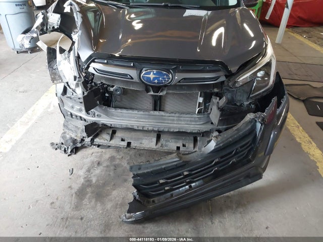 Subaru Forester Limited 2023 JF2SKAPC4PH520949 Image 6