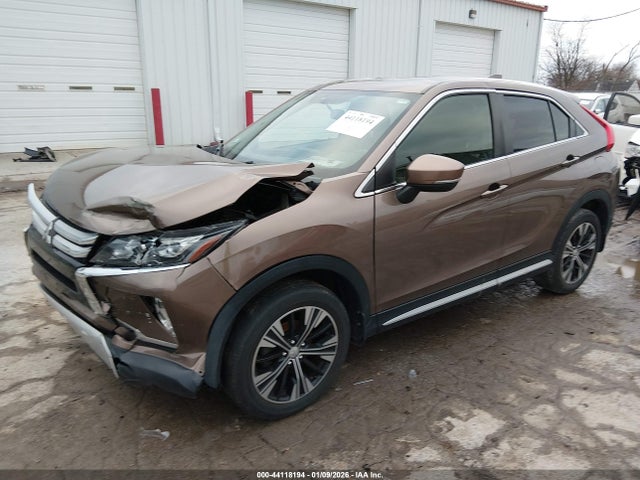 2018 MITSUBISHI ECLIPSE CROSS JA4AT5AA9JZ065209 Photo 1