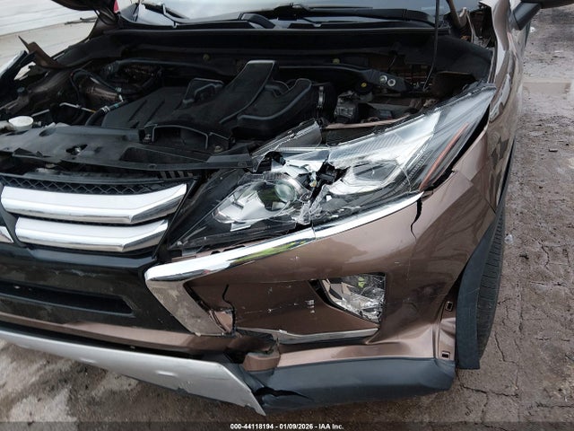 2018 MITSUBISHI ECLIPSE CROSS JA4AT5AA9JZ065209 Photo 5