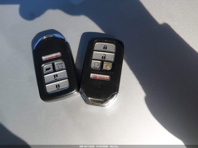 5J6RW1H59LA003631 Honda Cr-v 2wd Ex