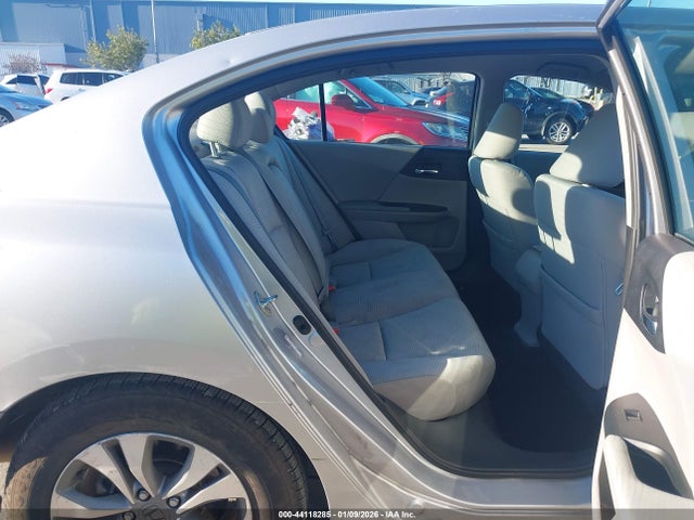 44118285 :رقم المزاد ، 1HGCR2F30EA121825 vin ، 2014 Honda Accord Lx مزاد بيع