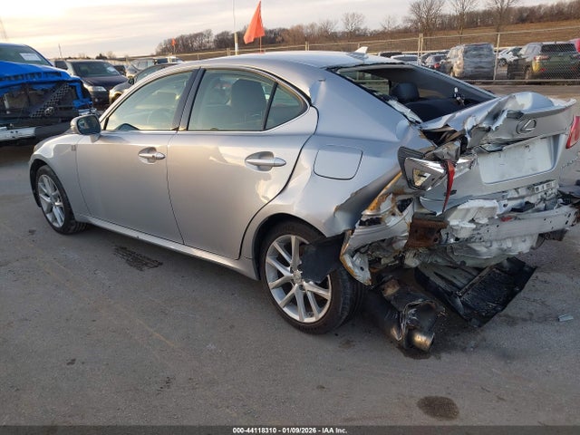 2011 LEXUS IS 350 JTHCE5C25B5000931 Photo 2