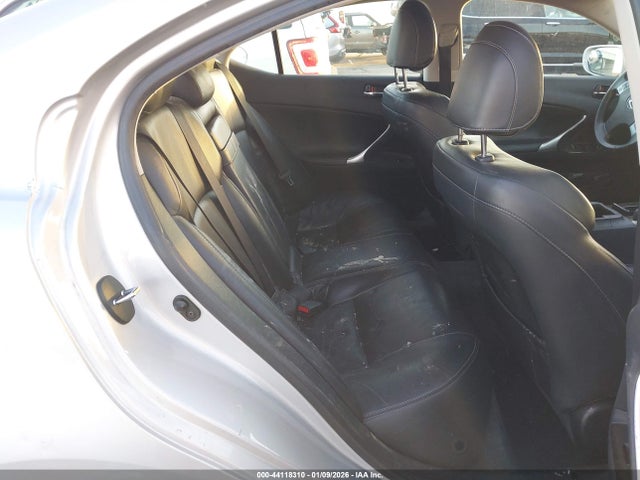 2011 LEXUS IS 350 JTHCE5C25B5000931 Photo 7
