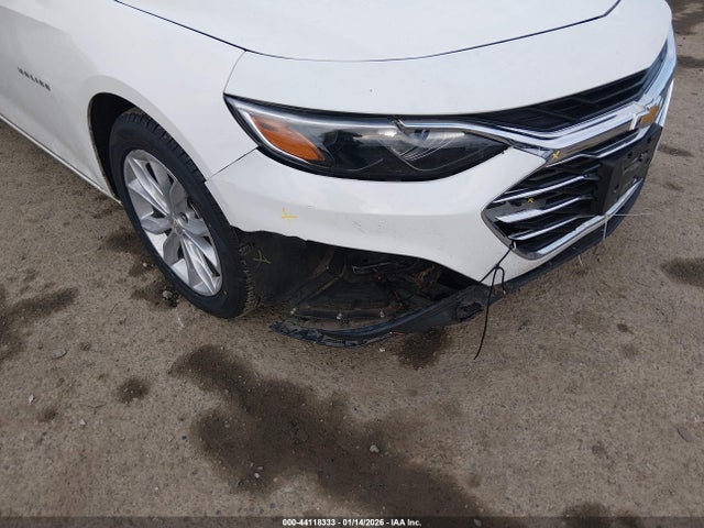 1G1ZD5ST9SF110571 Chevrolet Malibu Fwd 1lt