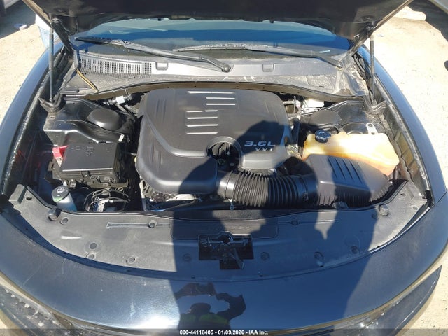 2C3CDXBG6NH169452 Dodge Charger Sxt Rwd