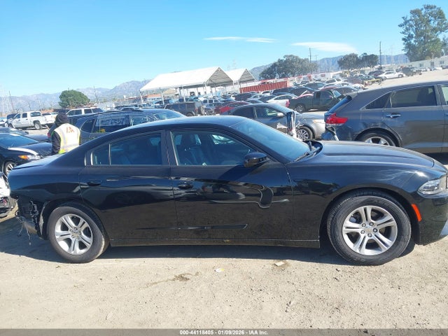 2C3CDXBG6NH169452 Dodge Charger Sxt Rwd